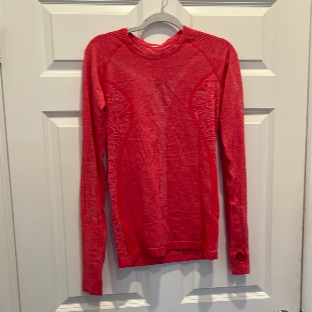 Lululemon coral pink Long Sleeve Top 6/8